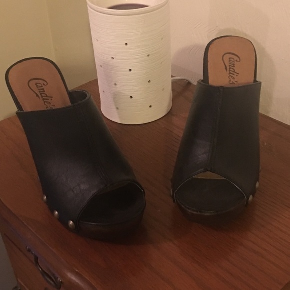 Candie's Shoes - Stylish heels!